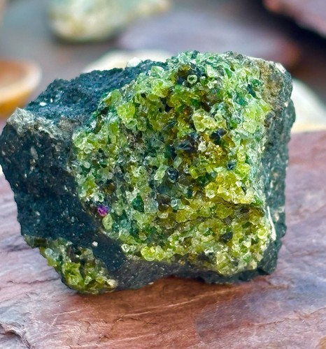 Peridot crystal cluster - cluster, 100%