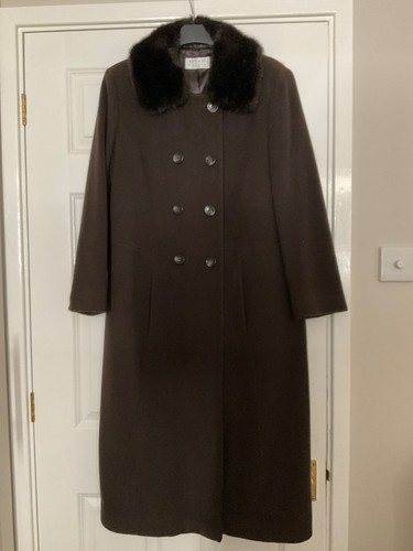 Precis brown long coat size - , 16