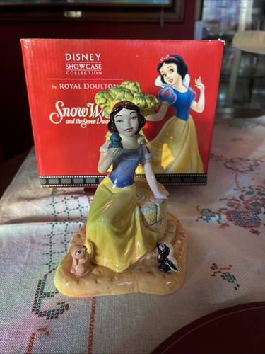 Royal doulton disney snow - disney,