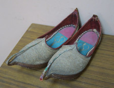 ANTIQUE ARABIAN ALADDIN SHOES