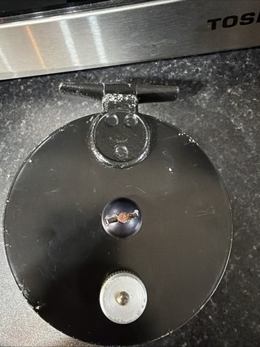 The leeds centre pin reel - leeds, good