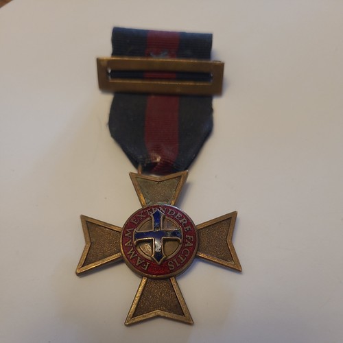 Charing cross hospital bronze - charing,