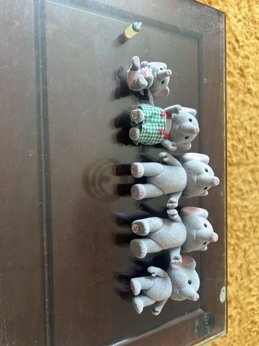 Sylvanian families trunk - families,