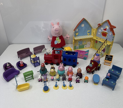 Peppa pig toy bundle - peppa, figures