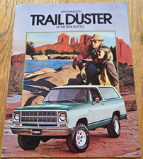 1979 USA PLYMOUTH TRAIL DUSTER car sales brochure. American sales literature