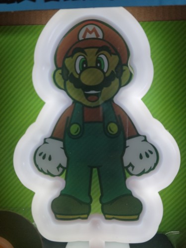 Nintendo super mario - nintendo, standing