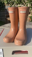 Pink Hunters Child’s Wellies Size 12 used with box girls