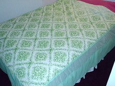 VINTAGE 1960’s GREEN WHITE FLORAL DOUBLE BEDSPREAD WITH A SHEER FRILL