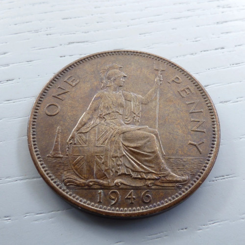 Penny dated 1946 - a,