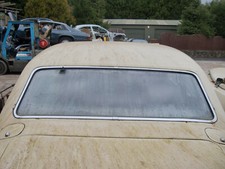 DAIMLER DS420 USED REAR SCREEN