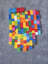 100 Duplo Pieces Inc 2 Cars