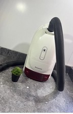 PANASONIC hoover vacuum cleaner MC E740 Working