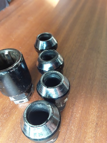 Set locking wheel - of,