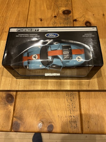 1x18 die cast ford - 1x18,