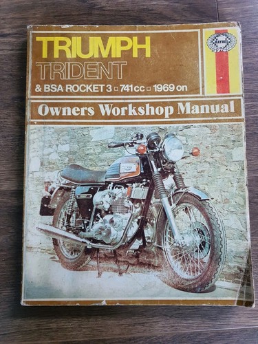 Vintage triumph trident 750 - triumph,