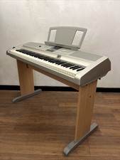 Yamaha Electric Piano DGX-305