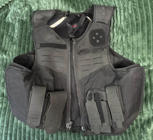 Safariland front zip - v1,