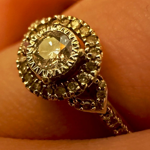 9ct white gold round - 9ct,