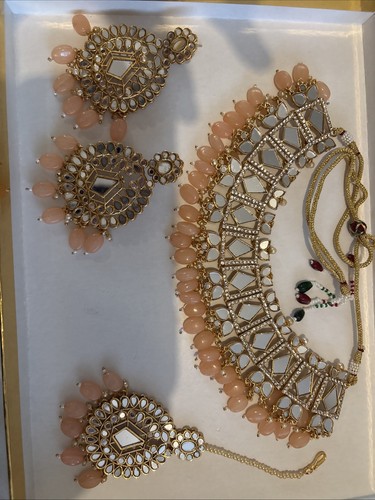 Peach coral gold clear indian - coral,