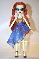 Bratzillaz Midnight Beach Meygana Broomstix Glow In Dark Doll-No Hat/Bangle-ExCo