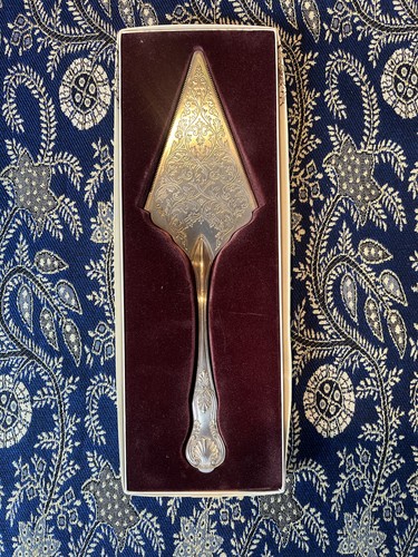 Viners silver plated cake - viners,