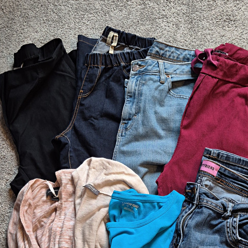 Mixed clothing job - clothing, lot