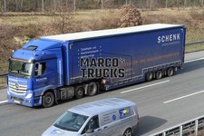 Truck Photo Mercedes-Benz