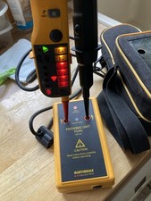 Martindale Proving Unit PD440 + Fluke T110 Voltage Tester