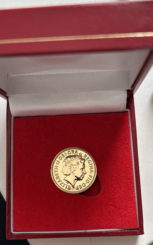 Queen elizabeth 2014 full - elizabeth,