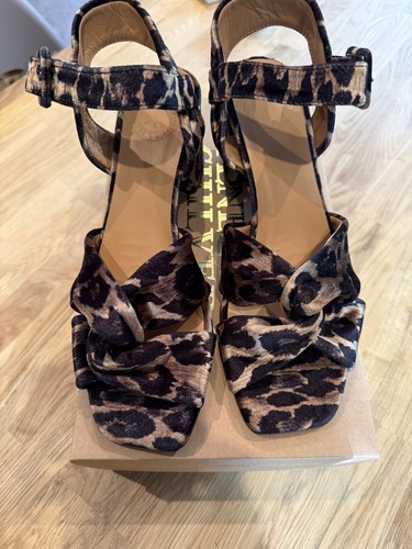 Penelope chilvers velvet - penelope,