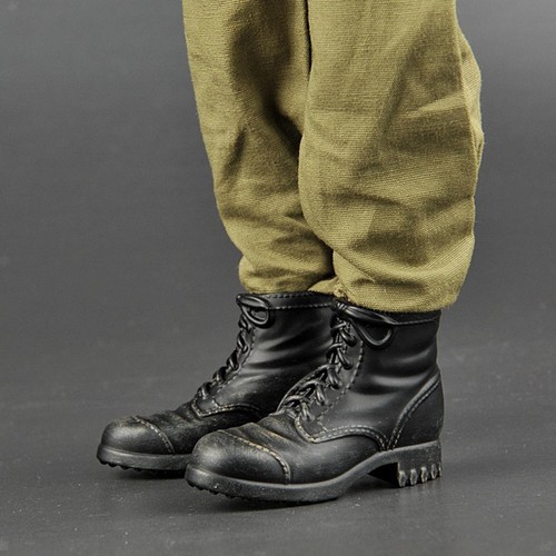 Scale boots model - model, male