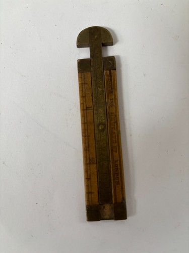 Vintage tiny buck boxwood - j,