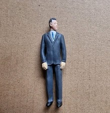 Scalextric spectator figure 1:32 scale scenery accessory with movable head