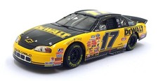 Action 1/24 Scale Diecast C249935561 - 1999 Chevrolet Monte Carlo #17 NASCAR