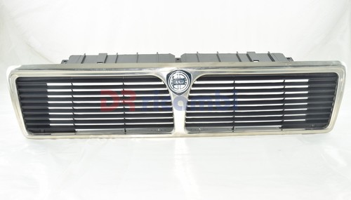 Front radiator grille - front,