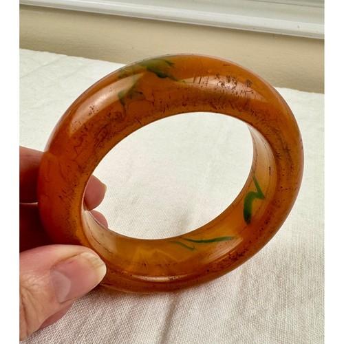 Vintage bakelite bangle apple - vintage,