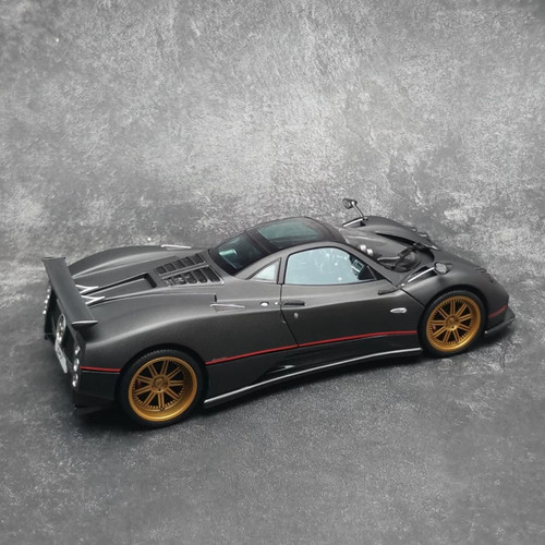 Almost real pagani zonda - real, 1/18