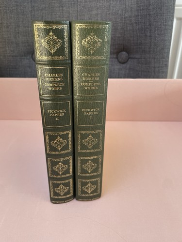 Pickwick papers volumes 2 - pickwick, 1&2
