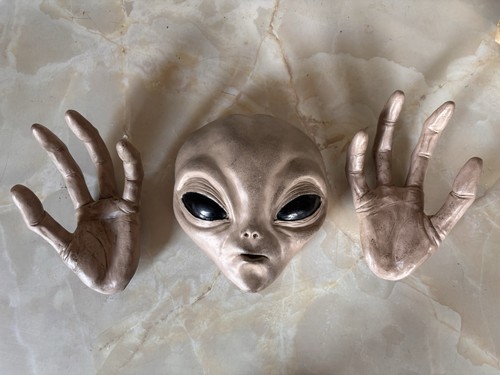Simon laurens 2000 alien - ©2000,