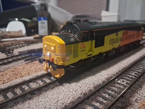 Bachmann 389 class - 32-389, 37/4