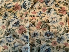 Placemats (4) And Matching