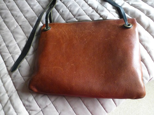 Toast dark tan mid brown - tan,