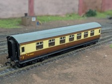 Hornby Dublo 4009 Dublo Stanier composite in BR chocolate & cream W15862
