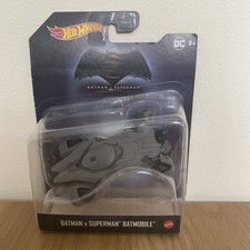Hot Wheels Batmobile (Batman v