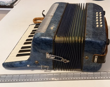 Piano accordion blue 25 - piano, accordion.