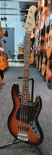 Lakland electric bass skyline - lakland,