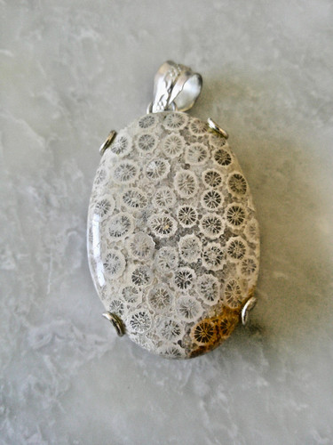 Fossil coral beige pendant - beige,