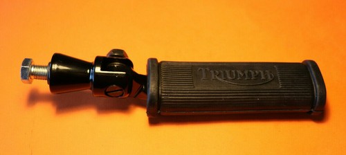 Triumph unit pillion footrest - triumph,