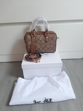 Women's retro Letter C Bag CrossBody Mini Over Shoulder Handbag New Fashion