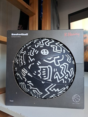Keith haring typo anything - typo, "anything